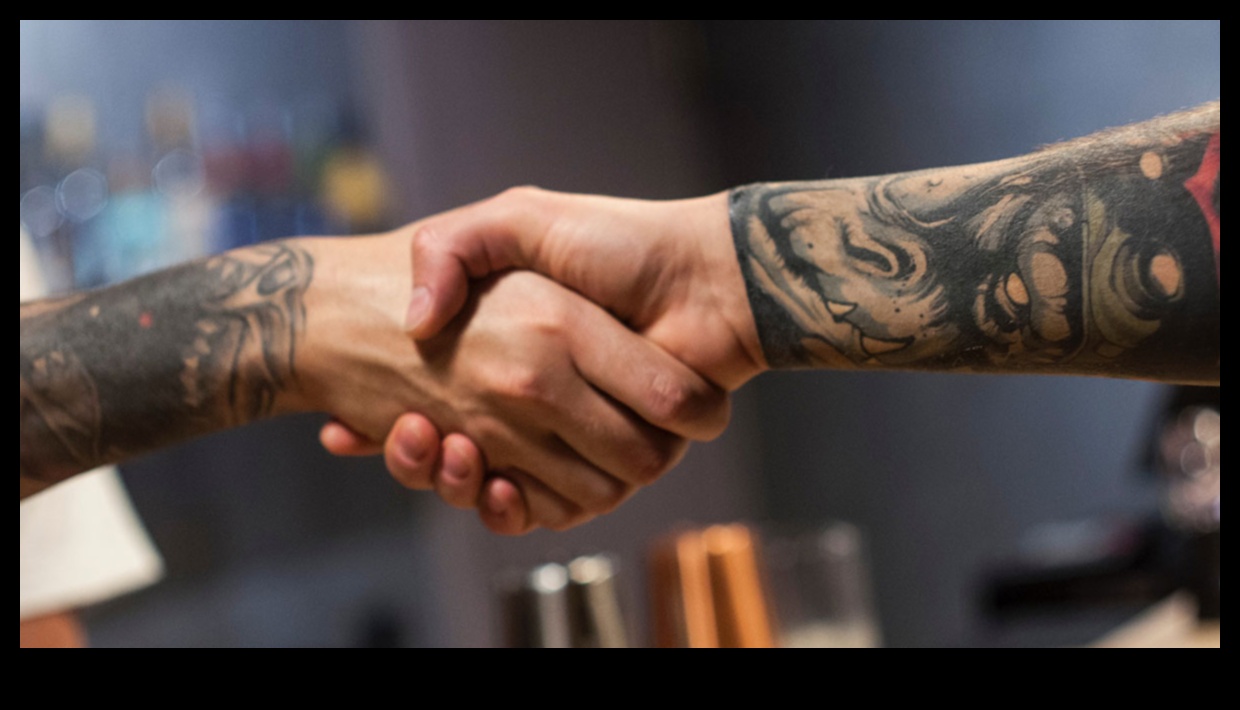 נרטיב קעקוע יד עם הופעות דיו שמעלים את הסגנון שלך 4 טביעות דיו: הרם את הסגנון עם סיפורי קעקוע ביד