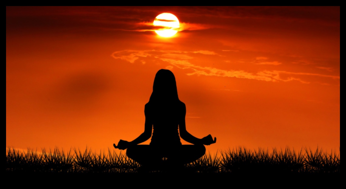 מדיטציה על פני גילאים מדריך נצחי לשקט פנימי 5 מדיטציה על פני גילאים: כרוניקה היסטורית של שקט פנימי