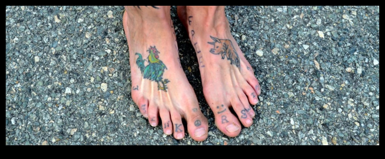 סיפורים על בהונותיך: אמנות הנרטיבים של קעקוע רגליים אקספרסיבי