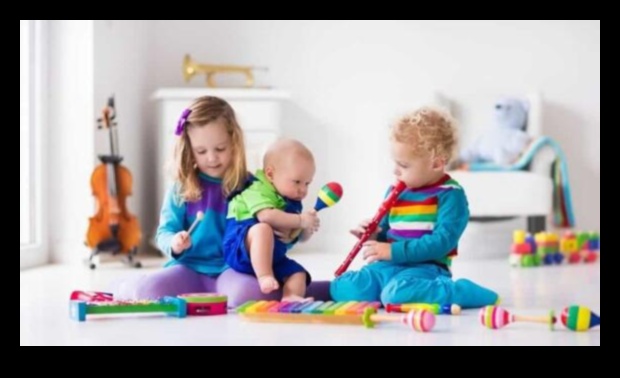 הרמוניה של אושר פעילויות מוזיקליות לתינוק כדי להגביר את התפתחותו 1 הרמוניה של אושר: פעילויות מוזיקליות לתינוק